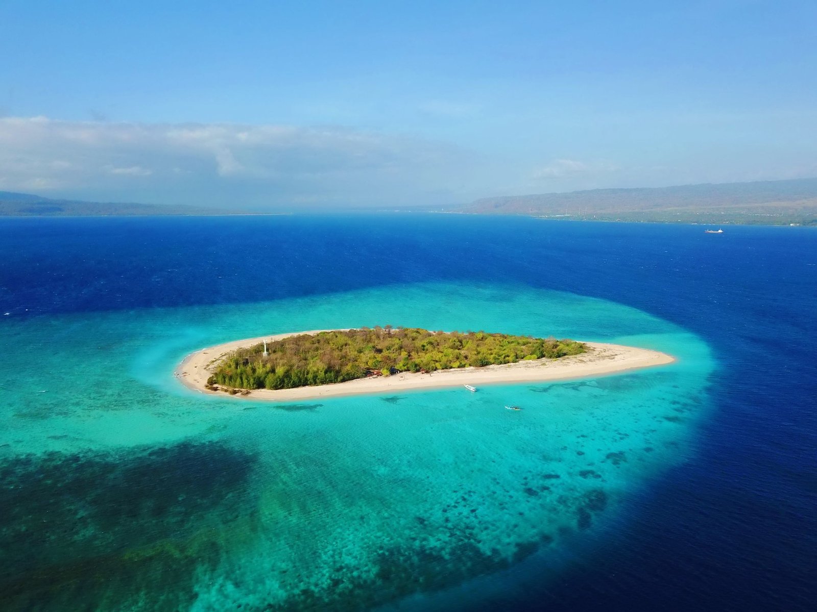 Pulau Tabuhan Banyuwangi – Surga di Tengah Selat Bali
